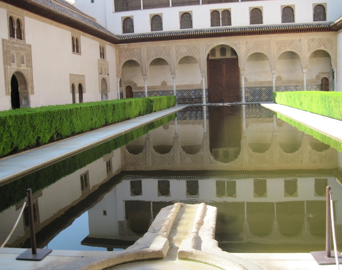 35-Alhambra- veduta del cortile e della vasca